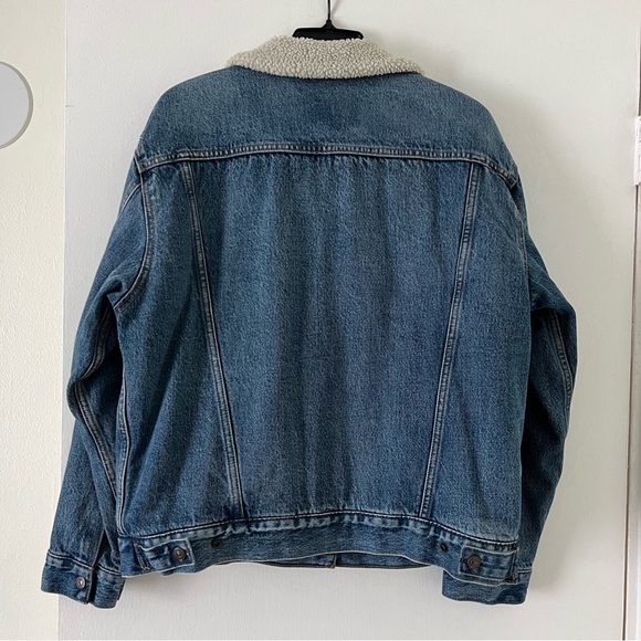 Levi’s Sherpa/Jean Trucker Jacket - Picture 5 of 13